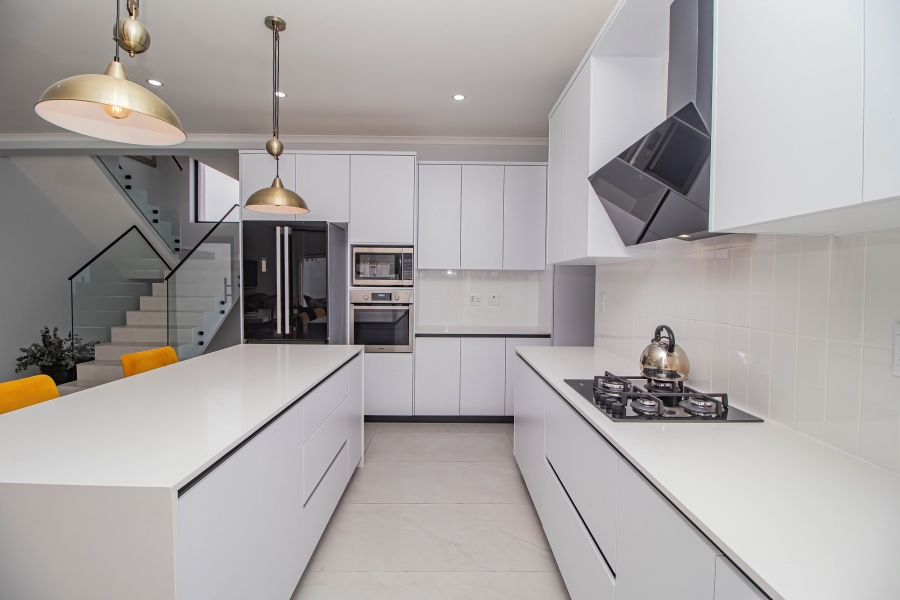 4 Bedroom Property for Sale in Sandown Western Cape